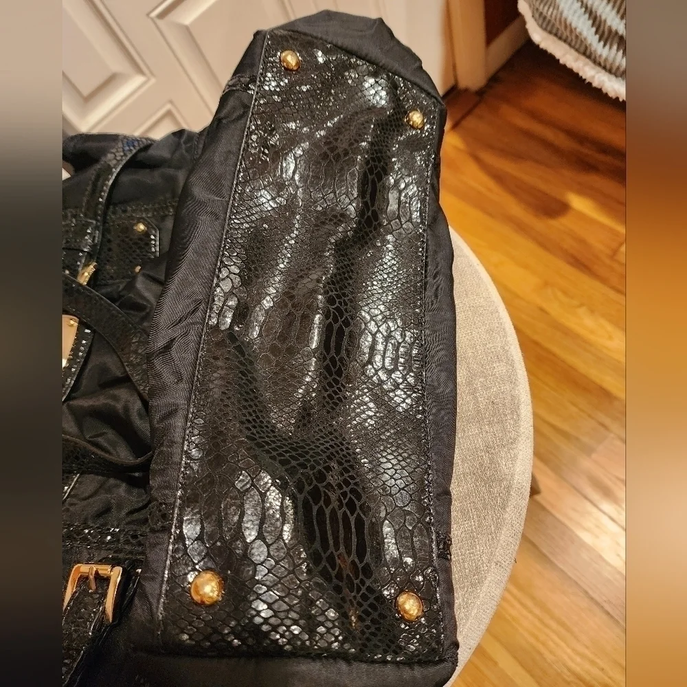 Michael Kors Gansevoort Tote/ Handbag with Croc embossed patent leather trims